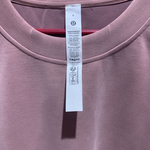 Lululemon Softstreme Cropped Crew in Twilight Rose - Picture 5 of 9